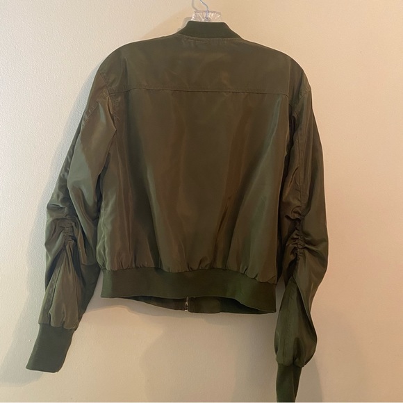 Auxo Collection Army Green Jacket. Size large - Picture 2 of 4